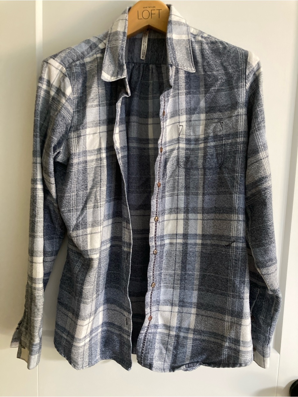Kuhl Women’s Navy and White Plaid Button-Down Shirt Size Small